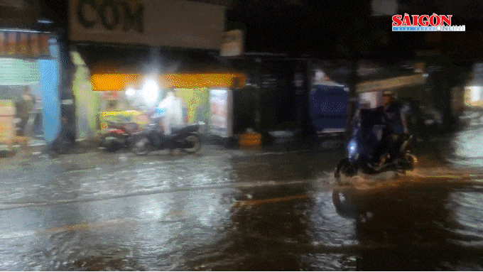 TPHCM: Chủ động các phương án ứng phó trong mùa mưa bão
