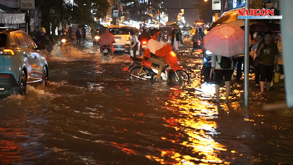 Nam bộ tạm giảm mưa lớn diện rộng, TPHCM v&agrave;o cao điểm triều cường