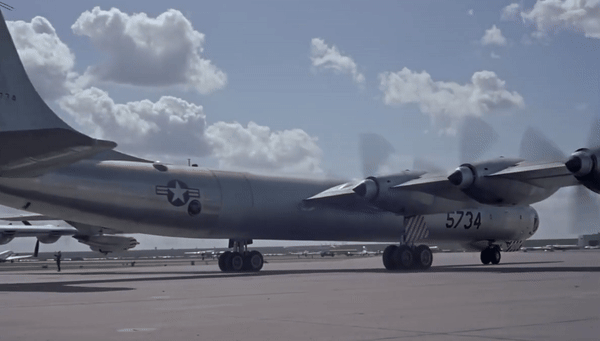 B-36 v&agrave; 'chiến tranh lạnh trong kh&ocirc;ng chiến'