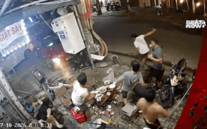 Nh&oacute;m người bất ngờ la h&eacute;t hoảng loạn khi ngồi c&ugrave;ng nhau, xem lại camera vẫn chưa ho&agrave;n hồn