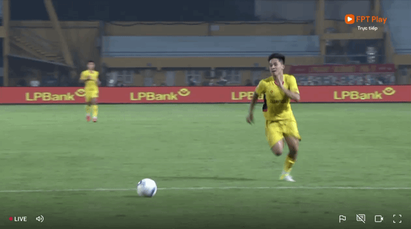 Thanh Ho&aacute; buộc C&ocirc;ng an H&agrave; Nội chia điểm ngay tại H&agrave;ng Đẫy