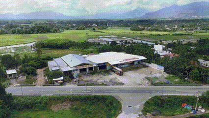 Vụ quán cơm bị tố 'chặt chém' ở Quảng Ngãi: Đã nộp phạt, nhưng công trình vi phạm vẫn tồn tại
