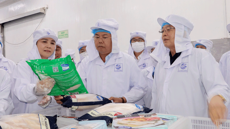 Phó Thủ tướng Hồ Quốc Dũng thăm, làm việc với một số doanh nghiệp tiêu biểu trên địa bàn tỉnh An Giang