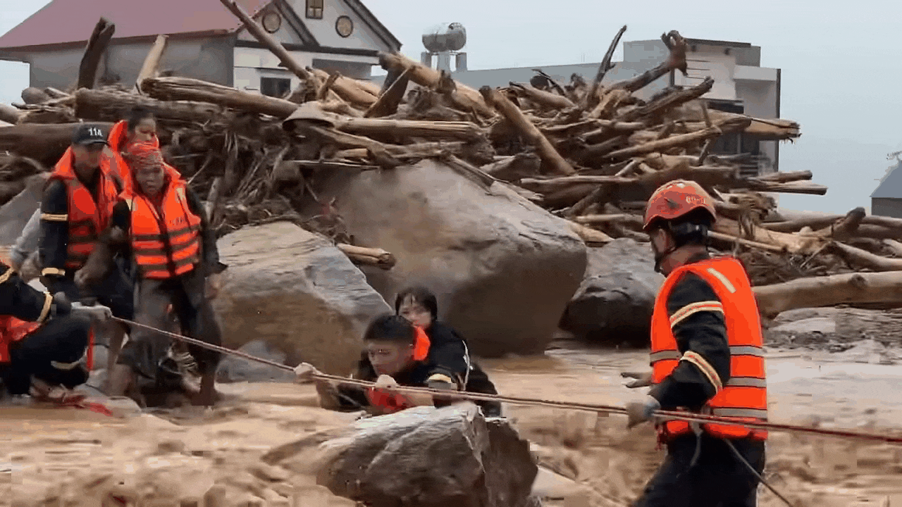 Thiệt hại do mưa lũ tăng mạnh