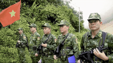 Tuần tra song phương biên giới Việt Nam - Lào