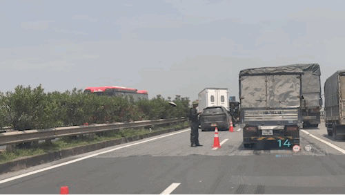 Tai nạn liên hoàn trên cao tốc Nội Bài - Lào Cai