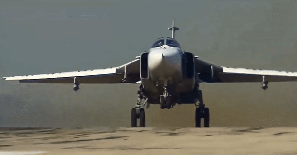 Su-24: Vì sao chiếc máy bay này trở thành 'xương sống' cường kích Liên Xô?