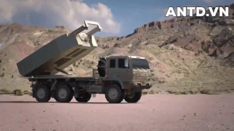 Trước khi tập đoàn Lockheed Martin tung video quảng cáo tính năng tên lửa dẫn đường PrSM, mô phỏng cuộc tấn công nhằm vào hệ thống phòng không S-400 thì hồi năm 2016 họ cũng tung video mô phỏng cảnh tên lửa diệt hạm AGM-158C LRASM tấn công và đánh chìm biên đội tàu chiến Nga.