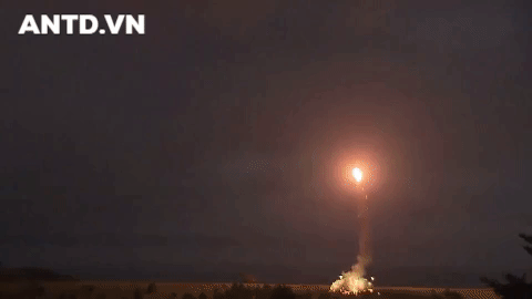 Họ cũng đang có trong tay hệ thống phòng thủ Hawk và Patriot do Mỹ sản xuất, ngoài ra cũng có một số hệ thống đánh chặn tầm ngắn phát triển trong nước.