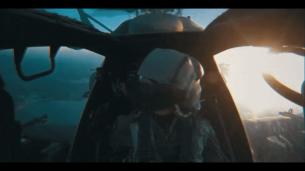 AH-64 trang bị bộ tìm kiếm và chỉ thị mục tiêu TADS (AN/ASQ-170) trong đó bao gồm radar AN/APG-78 cùng các thành phần điện tử tối tân khác.