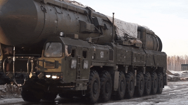 Tên lửa này được phát triển bởi Viện Công nghệ nhiệt Moscow và là một biến thể nâng cấp của hệ thống tên lửa Topol-M.