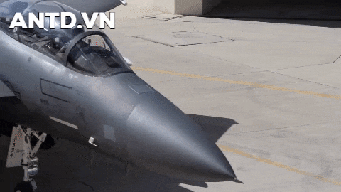 Dù là dòng chiến đấu cơ cực mạnh, nhưng theo thời gian, F-15 dần trở nên "đuối" trong tác chiến hiện đại. Chính điều này buộc nhà phát triển phải cho ra mắt biến thể mới đó chính là F-15EX.