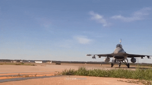 Cụ thể, Đan Mạch có thể loại biên tiêm kích F-16 vào năm 2025, sớm hơn hai năm so với kế hoạch ban đầu.