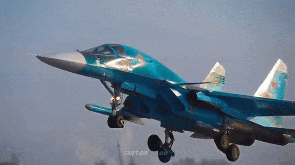 Lý do đầu tiên đó là, các phi công lái Su-34 đến nay vẫn tỏ ra hài lòng với những gì dòng máy bay này đã thể hiện trong thực chiến.