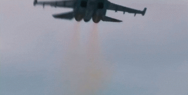 Cho tới nay, tổn thất Su-34 gặp phải đều đến từ tên lửa phòng không vác vai và các hệ thống phòng không khác, nó chưa từng bị bắn hạ bởi tiêm kích đối phương.