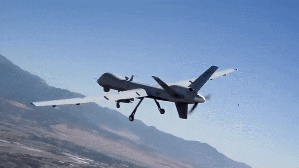 Ngay khi máy bay Nga tiếp cận, chiếc MQ-9A Reaper đã chuyển hướng bay. Tiêm kích Su-30 sau khi hoàn thành nhiệm vụ ngăn chặn thì trở về căn cứ an toàn.
