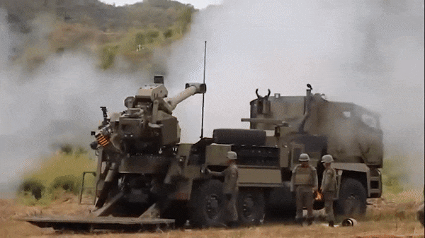 Công ty Elbit Systems từ Israel vừa chuyển giao khẩu pháo tự hành ATMOS-2000 đầu tiên cho Đan Mạch.