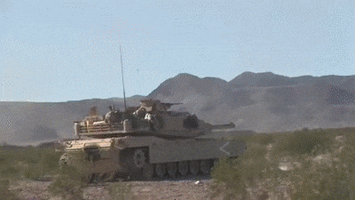 Được biết, biến thể M1A1 SA Abrams là phiên bản nâng cấp từ dòng chiến xa chủ lực M1 Abrams do hãng General Dynamics của Mỹ phát triển vào đầu thập niên 1980.