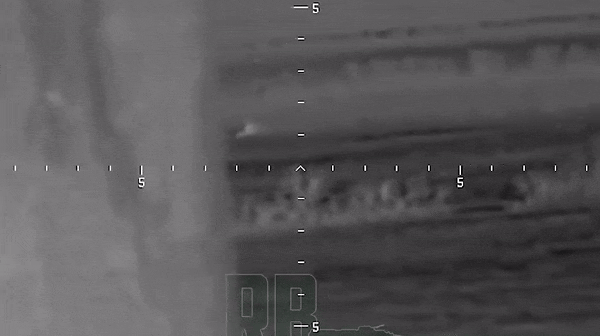 Trong phần sau của video, xác một chiếc M1 Abrams cháy rụi giữa cánh đồng, nhưng không rõ có phải là xe tăng bị tên lửa ngắm bắn hay không.