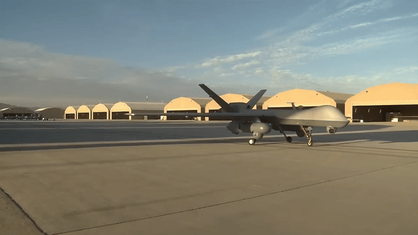 Thực tế chiến trường cho thấy nhiều UAV đã bị bắn hạ bởi tên lửa phòng không hoặc bị phá hủy trong các cuộc tấn công trả đũa.