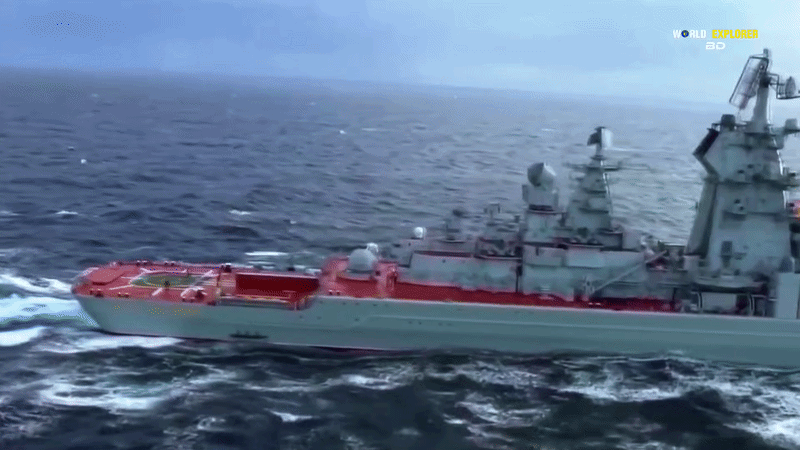 Sau quá trình hiện đại hóa tại nhà máy đóng tàu Sevmash, Admiral Nakhimov được trang bị các hệ thống chiến đấu, cảm biến và vũ khí hoàn toàn mới.