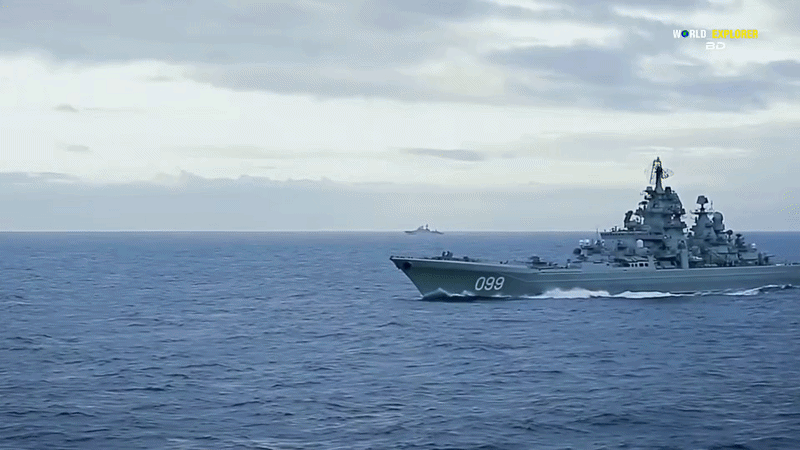 Dù vậy, Admiral Nakhimov vẫn đạt tốc độ tối đa 32 hải lý/giờ, nhỉnh hơn mức 30 hải lý/giờ của lớp Arleigh Burke.