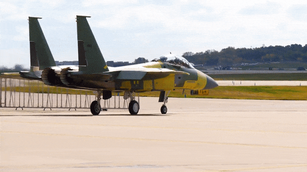 Máy bay tiêm kích F-15EX Eagle II được phát triển từ phiên bản F-15QA của Qatar.