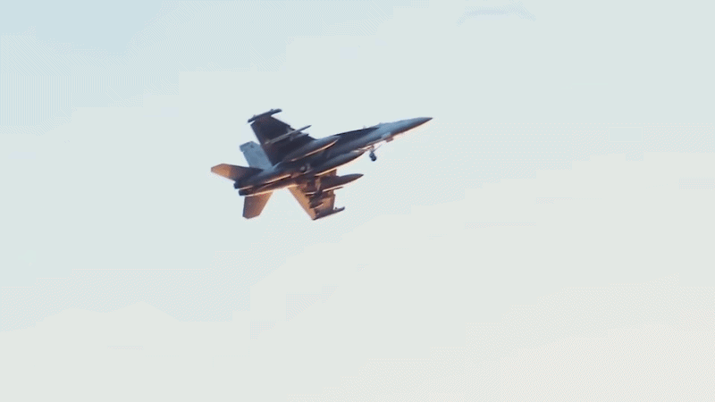Washington khẳng định các cuộc tập kích nhằm phá hủy bãi phóng tên lửa, kho UAV, trung tâm chỉ huy và hệ thống phòng không của Tehran để ngăn chặn các cuộc tấn công vào hoạt động hàng hải tại eo biển Hormuz.