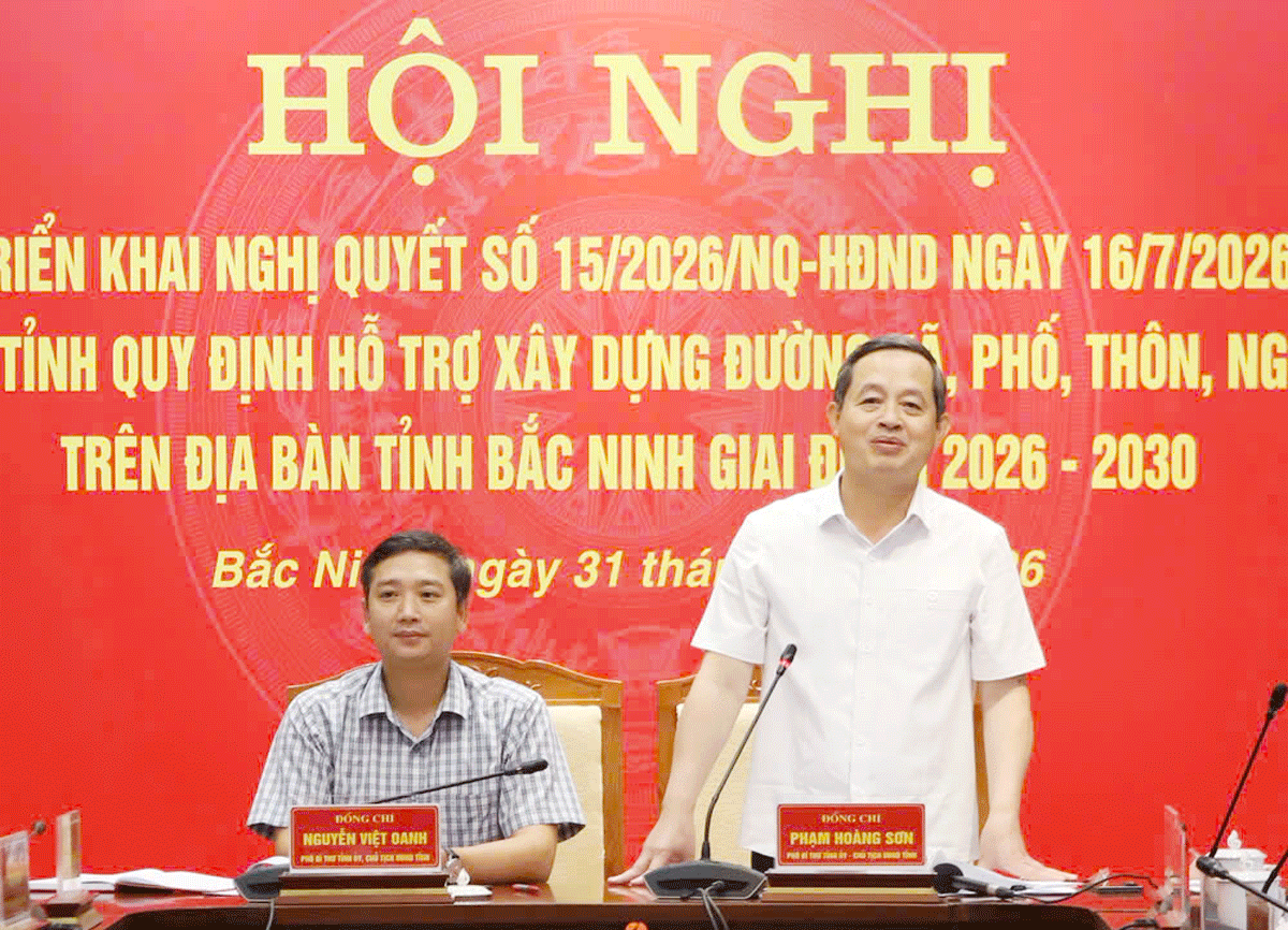 Đồng chí Phạm Hoàng Sơn, Phó Bí thư Tỉnh ủy, Chủ tịch UBND tỉnh phát biểu kết luận hội nghị.