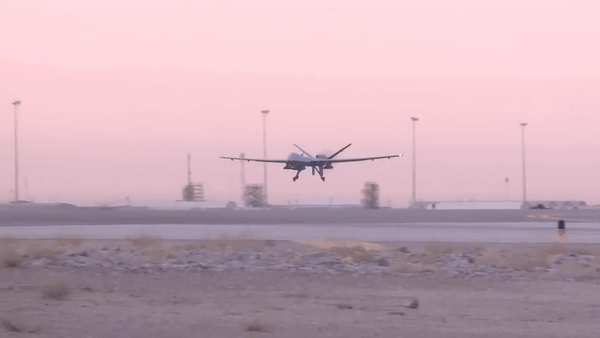 Lầu Năm Góc từ chối bình luận về số UAV bị mất và tiếp tục phủ nhận các thông tin cho rằng kho dự trữ vũ khí Mỹ đang cạn kiệt.