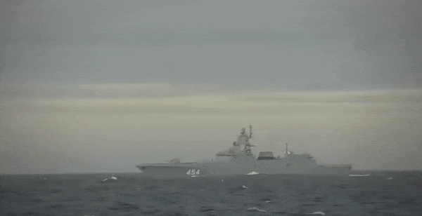 Một tàu hải quân Nga tại quân cảng Novorossiysk được cho là đã phóng ít nhất 8 tên lửa hành trình Kalibr.