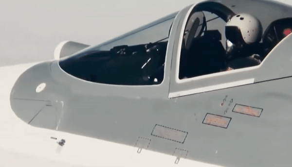 Cùng với Kh-69, Nga đang quảng bá máy bay tiêm kích Su-57E cho thị trường xuất khẩu với nhiều loại vũ khí.