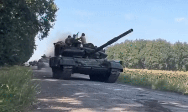 T-72 vì vậy trở thành một trong những xe tăng chủ lực được sản xuất và sử dụng rộng rãi nhất thế giới. Thiết kế ban đầu tiếp tục được nâng cấp qua nhiều thập niên, từ T-72B đến T-72B3 và T-72B3M.