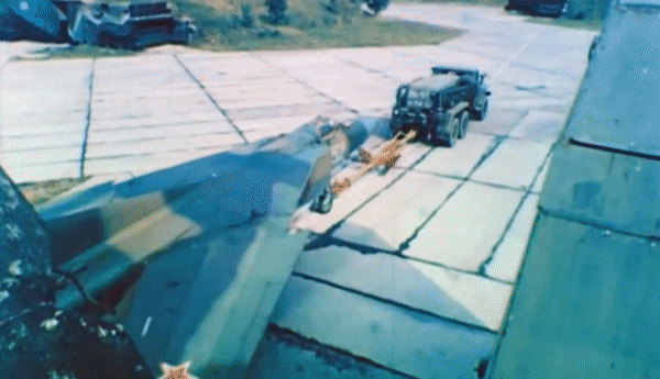 Quan trọng hơn, cánh cụp cánh xòe không biến MiG-23 thành một máy bay vừa có tốc độ cao vừa cơ động xuất sắc ở mọi điều kiện.