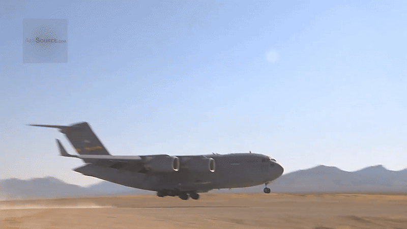 C-17 thường được Mỹ sử dụng để đưa quan chức cấp cao tới những khu vực được đánh giá là có mức độ rủi ro cao, thay vì sử dụng chuyên cơ dễ thu hút sự chú ý.