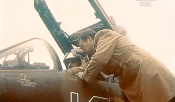 Với MiG-27, khẩu pháo này phản ánh đúng triết lý thiết kế của dòng máy bay: đưa thật nhiều hỏa lực xuống mục tiêu trong một khoảng thời gian rất ngắn.