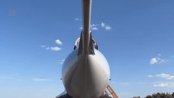 Vì vậy, MiG-29 không còn giữ vị trí trung tâm như thời kỳ đầu được đưa vào biên chế.