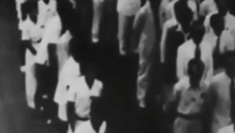 Đó là lý do ngày 2/9/1945 không chỉ được nhớ bằng hình ảnh Chủ tịch Hồ Chí Minh đứng trước micro đọc một bản tuyên ngôn.