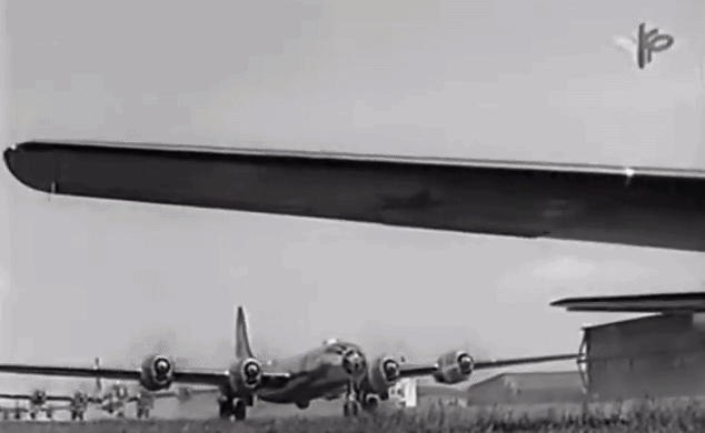 Tu-4 thay thế bằng hệ thống vũ khí của Liên Xô, đáng chú ý là pháo 23 mm. Cấu hình mới đòi hỏi thay đổi cả hệ thống điều khiển hỏa lực và các cơ cấu lắp đặt vũ khí.