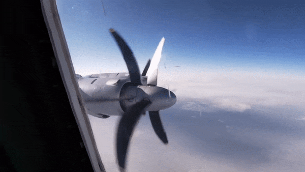 Tầm bay lớn còn giúp Tu-142 linh hoạt hơn khi xác định khu vực tìm kiếm. Tàu ngầm không đứng yên chờ máy bay đến.