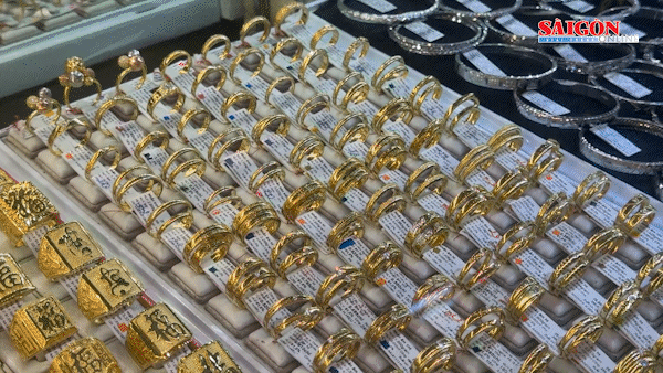 Lý do giá vàng nhẫn 9999 vượt giá vàng miếng SJC